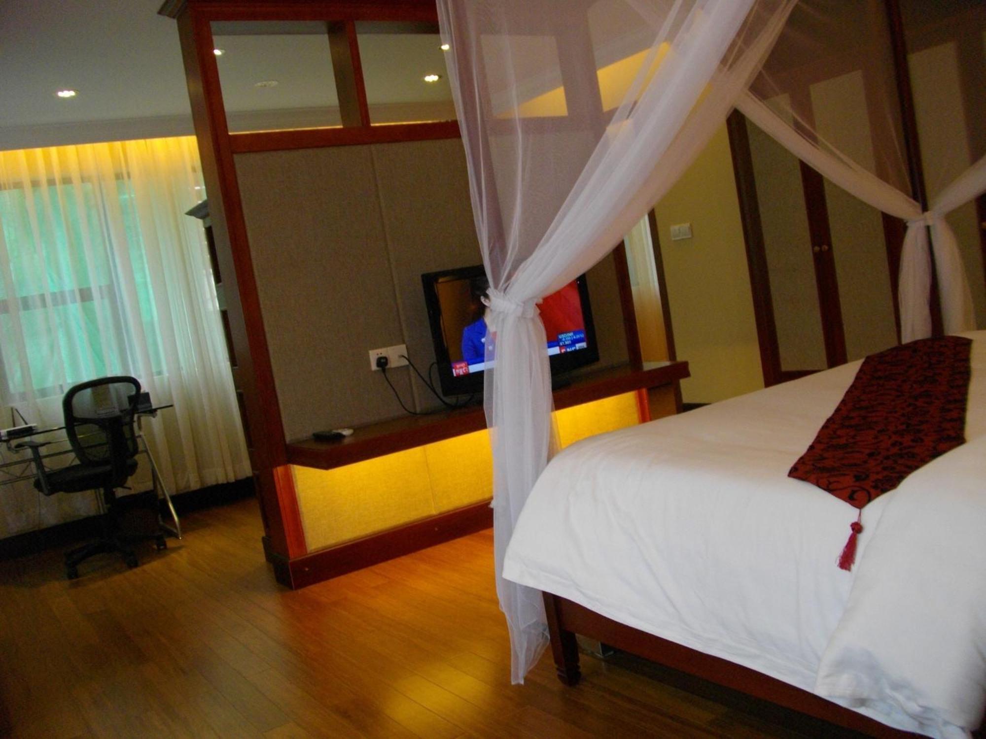 Lux Riverside Hotel & Apartment Phnom Penh Rum bild